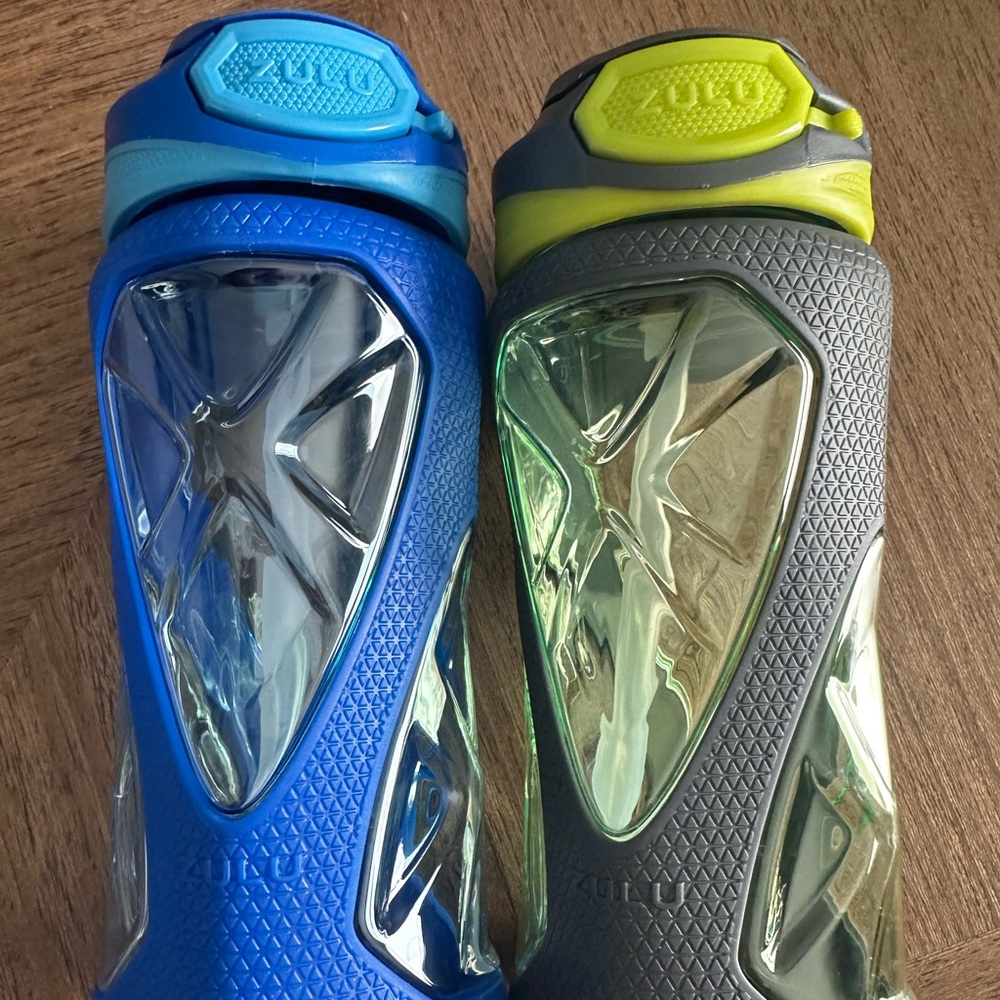 Zulu Tritan 16Oz Water Bottles 2 Pack Blue & Green Antimicrobial Silicon Straws